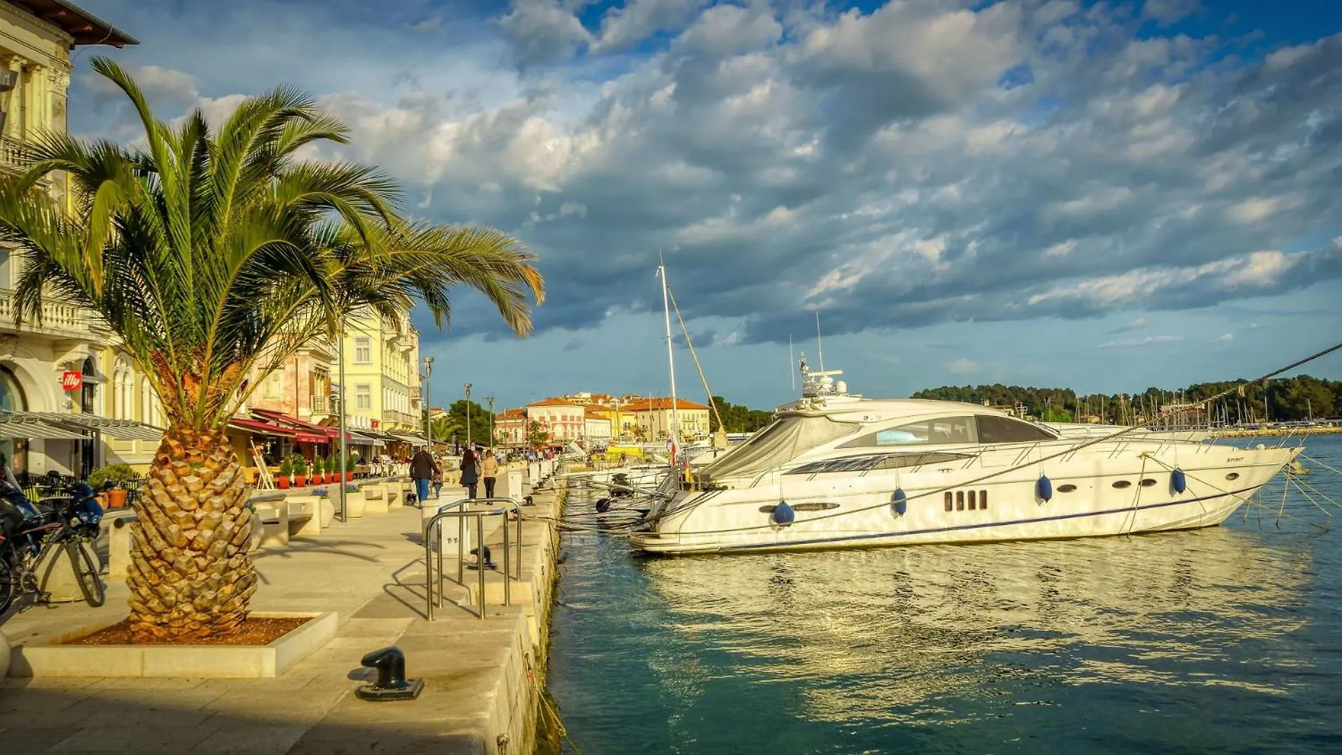 Villa Rozi, A Charming Renovated Istrian House With Pool Pifari