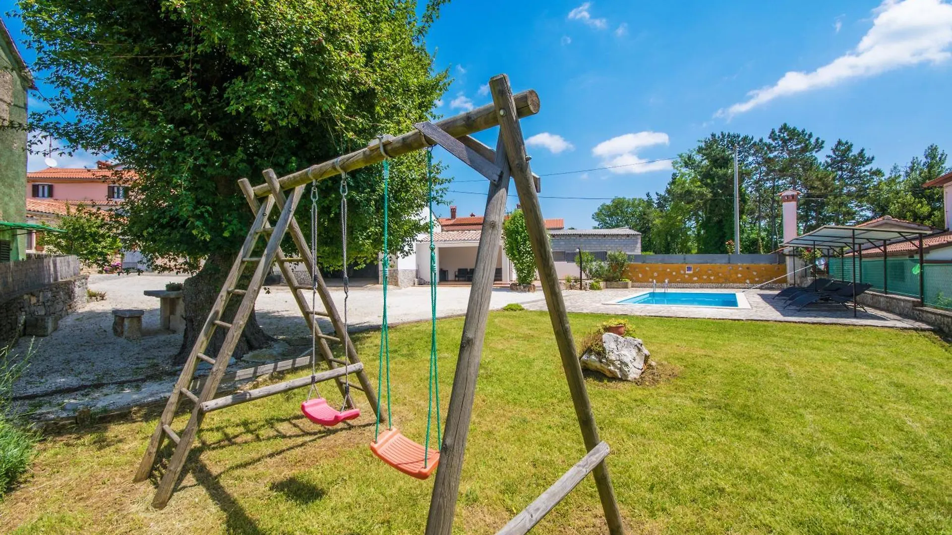 Villa Rozi, A Charming Renovated Istrian House With Pool Pifari 0*,
